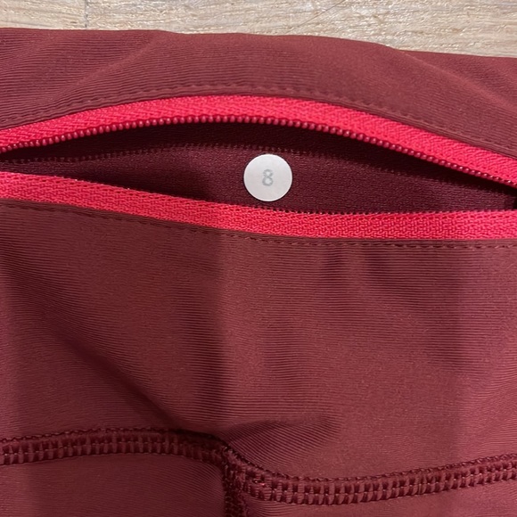 LuluLemon Compression Running Pant - Picture 7 of 7